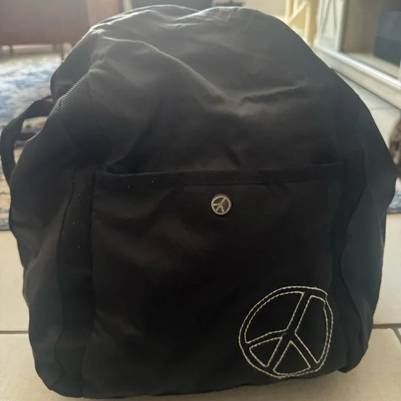 Peace Love World Travel Tote - Picture 7 of 8